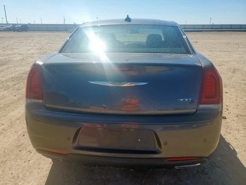 Photo 6 from auction – 2018 CHRYSLER 300 S with VIN 2C3CCABG1JH264169