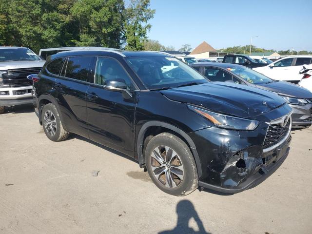 Photo 4 from auction – 2022 TOYOTA HIGHLANDER with VIN 5TDGZRBH9NS591042
