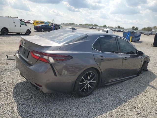 Photo 3 from auction – 2022 TOYOTA CAMRY SE with VIN 4T1T11AK2NU640075