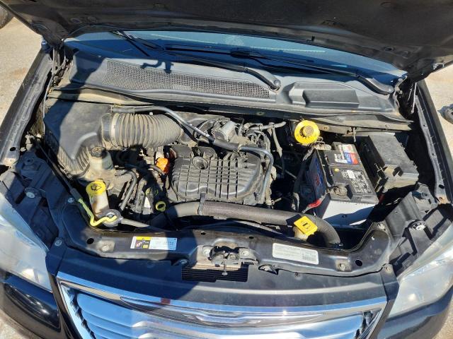 Photo 12 from auction – 2015 CHRYSLER TOWN & COU with VIN 2C4RC1BG6FR565513