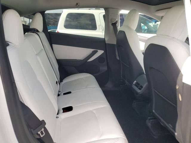 Photo 11 from auction – 2022 TESLA MODEL Y with VIN 7SAYGDEE0NF362688