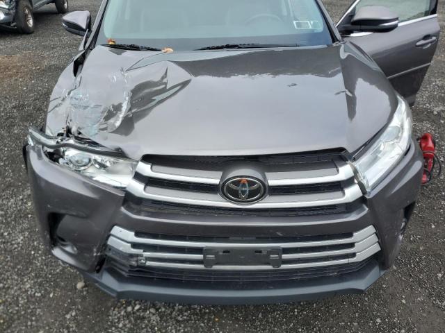 صورة رقم 12 من المزاد - 2018 TOYOTA HIGHLANDER مع VIN 5TDJZRFH5JS848336