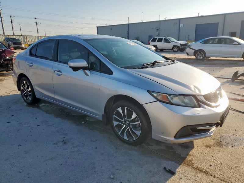 Photo 4 from auction – 2015 HONDA CIVIC with VIN 19XFB2F82FE101165