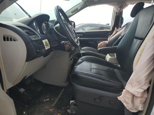 Photo 7 from auction – 2015 CHRYSLER TOWN & COU with VIN 2C4RC1BG0FR583523
