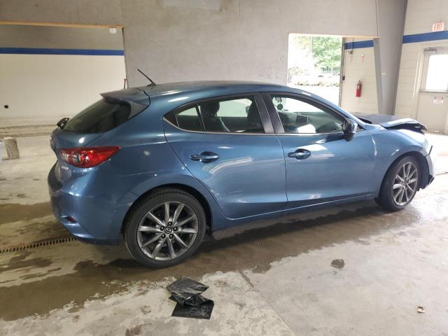 Photo 3 from auction – 2018 MAZDA 3 TOURING with VIN 3MZBN1L30JM267821