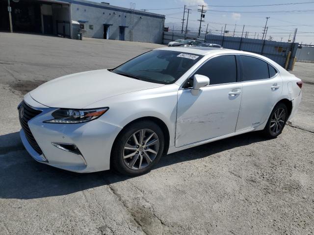 Zdjęcie 1 z aukcji – 2017 LEXUS ES 300H z VIN JTHBW1GG4H2142270