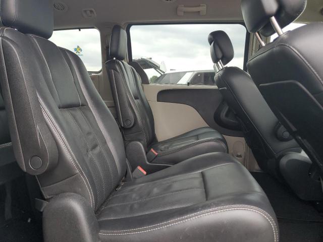 Photo 11 from auction – 2012 CHRYSLER TOWN & COU with VIN 2C4RC1CG4CR125395