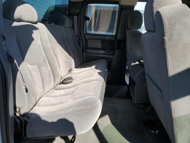 Photo 10 from auction – 2003 CHEVROLET SILVERADO C1500 with VIN 2GCEC19V031102442