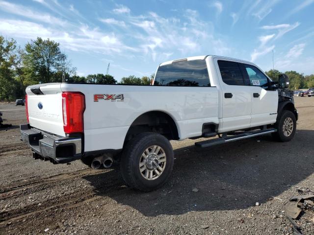 Photo 3 from auction – 2017 FORD F350 SUPER with VIN 1FD8W3BT9HED79679