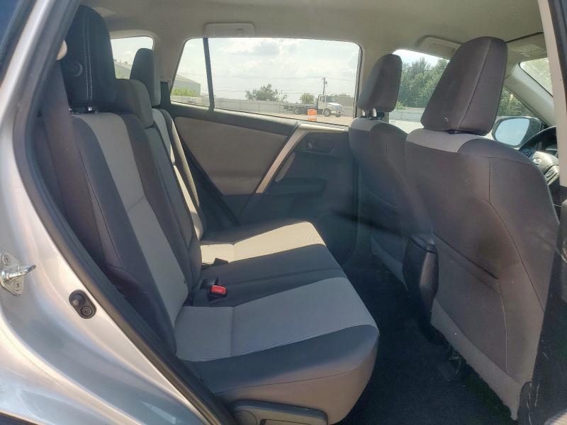 Photo 11 from auction – 2014 TOYOTA RAV4 LE with VIN 2T3ZFREV9EW112569