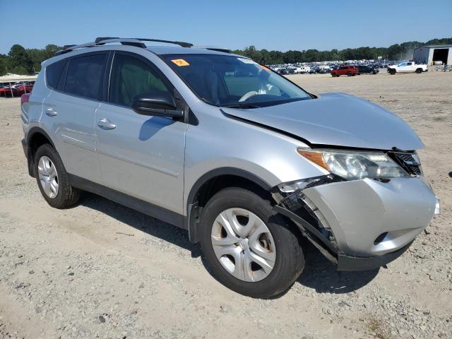Photo 4 from auction – 2015 TOYOTA RAV4 LE with VIN JTMBFREV1FD162091