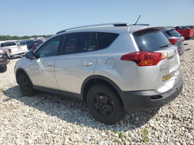 Photo 2 from auction – 2015 TOYOTA RAV4 LE with VIN 2T3BFREV5FW301576