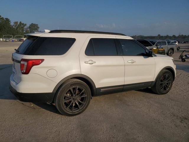 Photo 3 from auction – 2017 FORD EXPLORER XLT with VIN 1FM5K7D84HGC99418