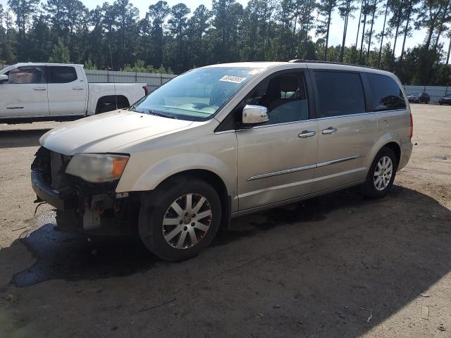 CHRYSLER TOWN & COU 2015 with VIN 2C4RC1CG8FR572428 - Photo from auction