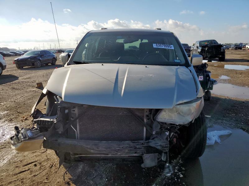 Photo 5 from auction – 2014 CHRYSLER TOWN & COU with VIN 2C4RC1BG6ER157057