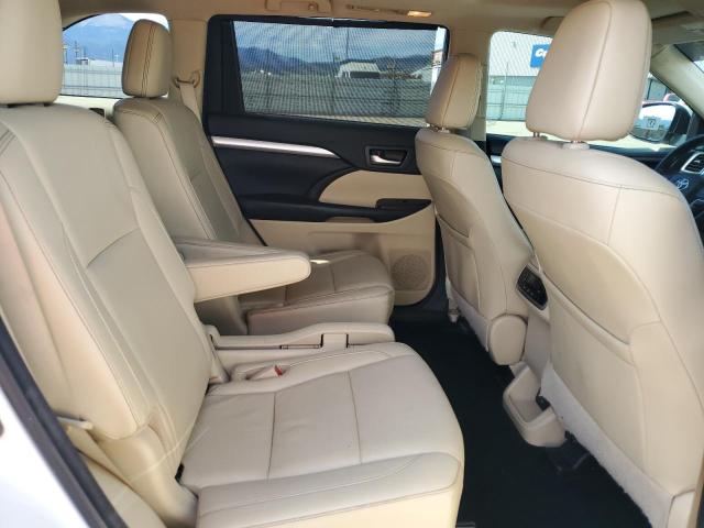 Photo 11 from auction – 2017 TOYOTA HIGHLANDER SE with VIN 5TDJZRFH1HS427479