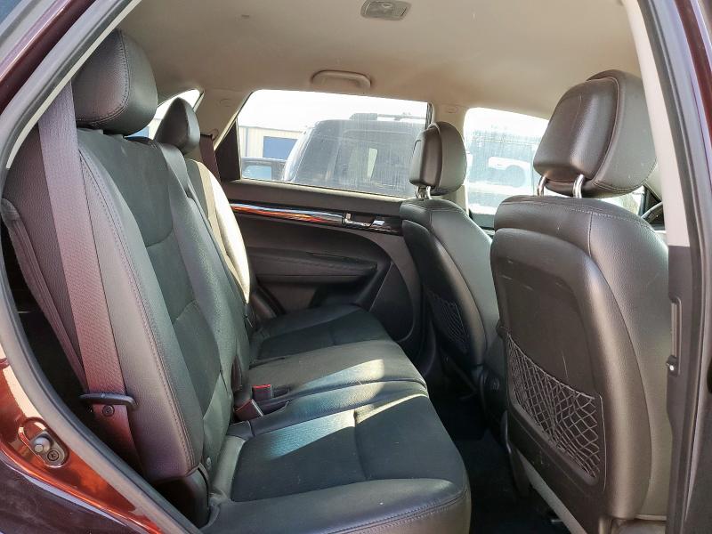 Photo 10 from auction – 2011 KIA SORENTO EX with VIN 5XYKU3A16BG033703