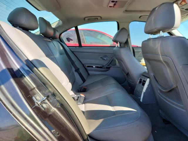 Photo 10 from auction – 2006 BMW 330 I with VIN WBAVB335X6KR77746