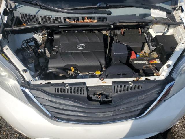 Photo 12 from auction – 2011 TOYOTA SIENNA XLE with VIN 5TDDK3DC8BS028811