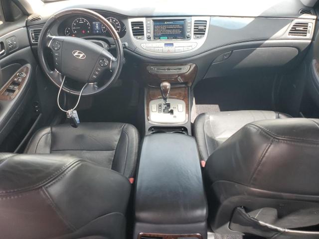 Photo 8 from auction – 2010 HYUNDAI GENESIS 4. with VIN KMHGC4DF5AU105246