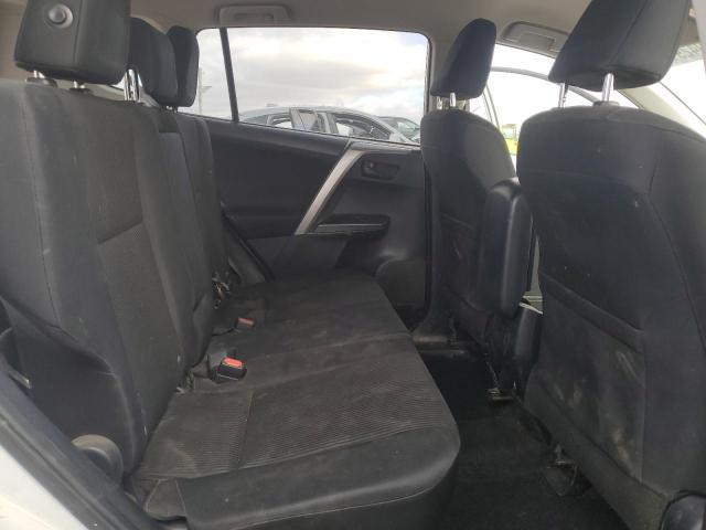 Photo 11 from auction – 2017 TOYOTA RAV4 LE with VIN JTMBFREV5HJ171297