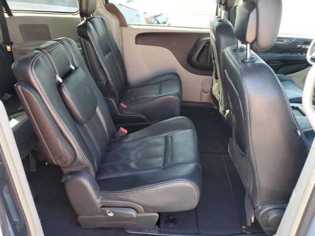 Photo 11 from auction – 2013 CHRYSLER TOWN & COU with VIN 2C4RC1BG9DR677199