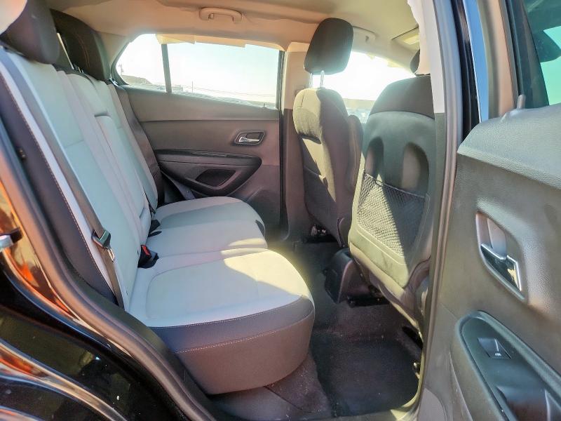 Photo 11 from auction – 2019 CHEVROLET TRAX LS with VIN 3GNCJKSB0KL359740