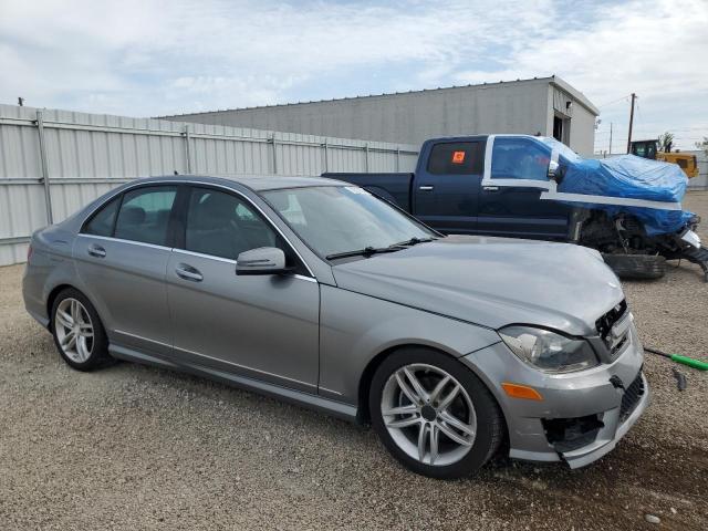 Photo 4 from auction – 2012 MERCEDES-BENZ C 300 4MAT with VIN WDDGF8BB6CA634895