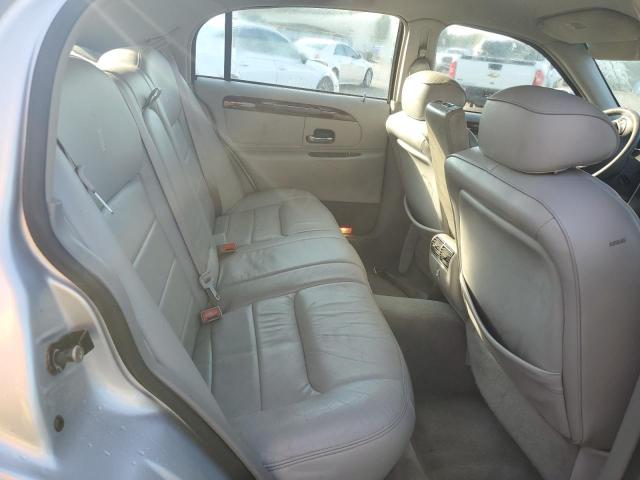 Photo 10 from auction – 2002 LINCOLN TOWN CAR E with VIN 1LNHM81W32Y611360