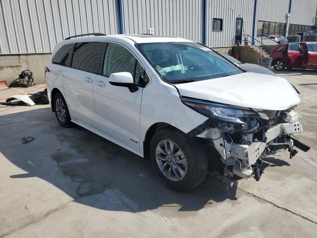 Photo 4 from auction – 2021 TOYOTA SIENNA LE with VIN 5TDBSKFC1MS014170