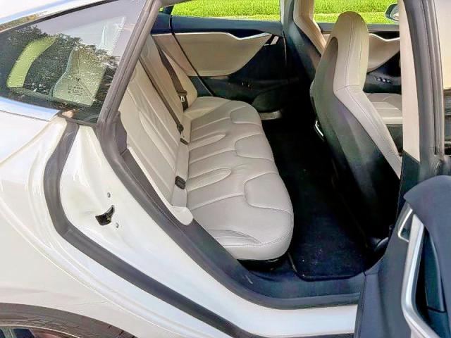 Photo 6 from auction – 2013 TESLA MODEL S with VIN 5YJSA1CG3DFP13132