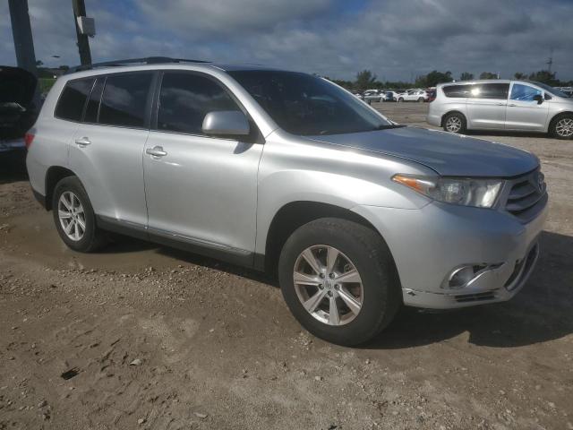 Photo 4 from auction – 2013 TOYOTA HIGHLANDER with VIN 5TDBK3EH5DS268483