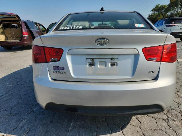 Photo 6 from auction – 2010 KIA FORTE EX with VIN KNAFU4A20A5832543