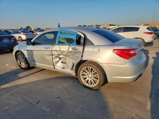 Photo 2 from auction – 2012 CHRYSLER 200 LIMITE with VIN 1C3CCBCG0CN113208