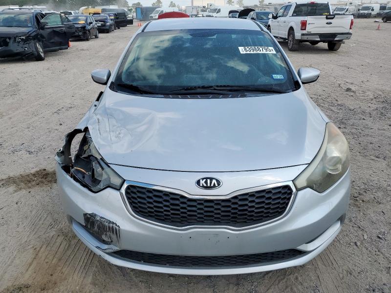 Photo 5 from auction – 2016 KIA FORTE LX with VIN KNAFK4A62G5539261