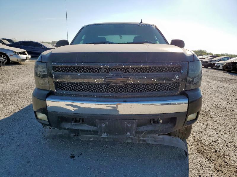 Photo 5 from auction – 2007 CHEVROLET SILVERADO C1500 with VIN 1GCEC19CX7Z505405