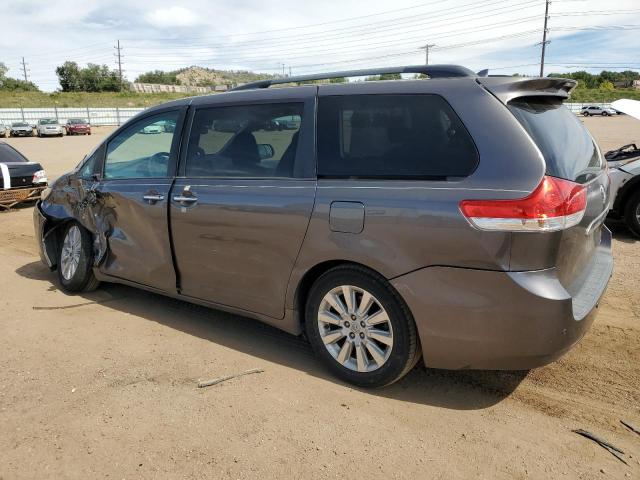 Photo 2 from auction – 2011 TOYOTA SIENNA XLE with VIN 5TDYK3DC8BS019334