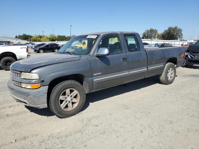 CHEVROLET SILVERADO 2000 with VIN 1GCEK19T7YE161088 - Photo from auction