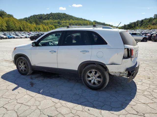 Photo 2 from auction – 2013 KIA SORENTO LX with VIN 5XYKTCA67DG404787