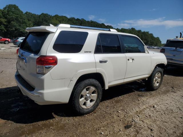 Photo 3 from auction – 2011 TOYOTA 4RUNNER SR with VIN JTEZU5JR5B5032045