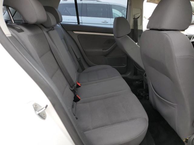 Photo 10 from auction – 2009 VOLKSWAGEN RABBIT with VIN WVWDB71K09W138149