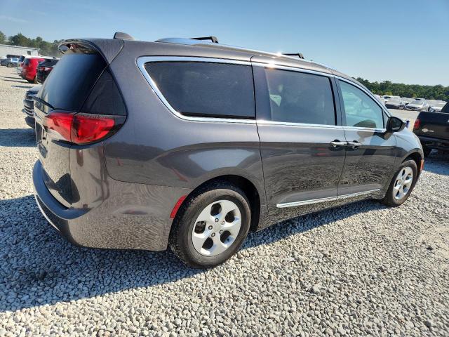 Photo 3 from auction – 2017 CHRYSLER PACIFICA T with VIN 2C4RC1EG2HR763925