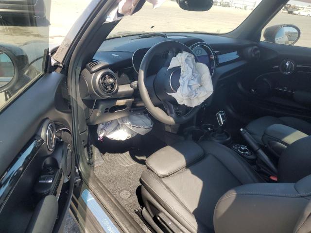 Photo 8 from auction – 2023 MINI COOPER S with VIN WMW53DH09P2S97502
