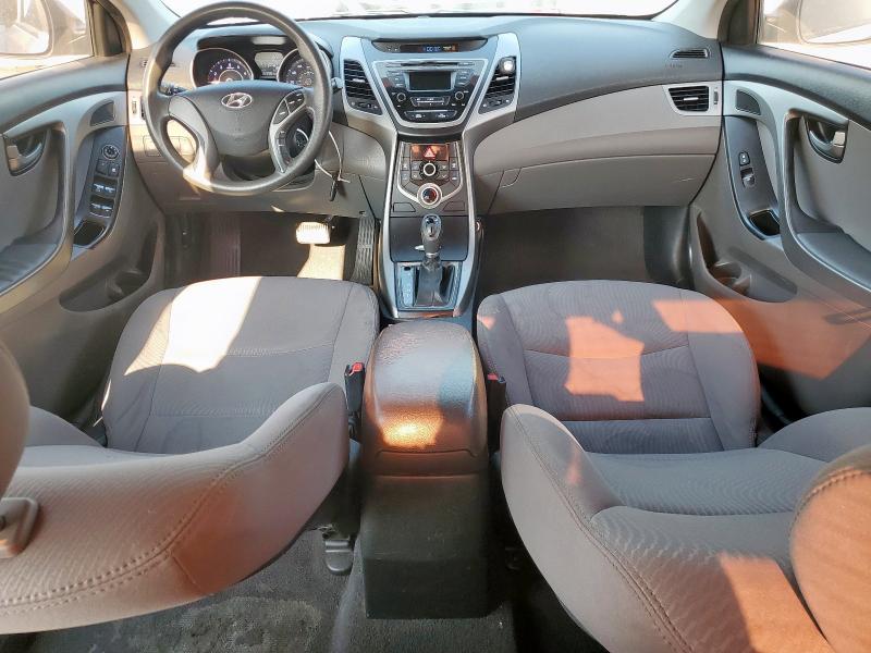 Photo 8 from auction – 2016 HYUNDAI ELANTRA SE with VIN 5NPDH4AE3GH774848
