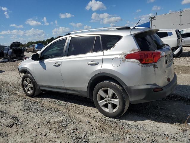 Photo 2 from auction – 2014 TOYOTA RAV4 XLE with VIN JTMWFREVXEJ019769