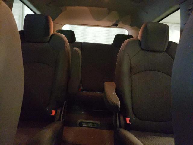 Photo 10 from auction – 2010 CHEVROLET TRAVERSE L with VIN 1GNLVGED0AJ265684