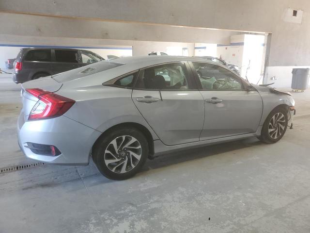 Photo 3 from auction – 2017 HONDA CIVIC EX with VIN 2HGFC2F78HH519419