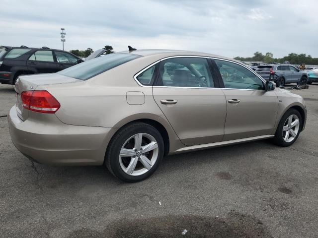 Photo 3 from auction – 2015 VOLKSWAGEN PASSAT S with VIN 1VWAT7A35FC110544
