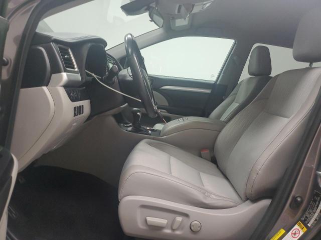 Photo 7 from auction – 2018 TOYOTA HIGHLANDER with VIN 5TDZZRFHXJS252674