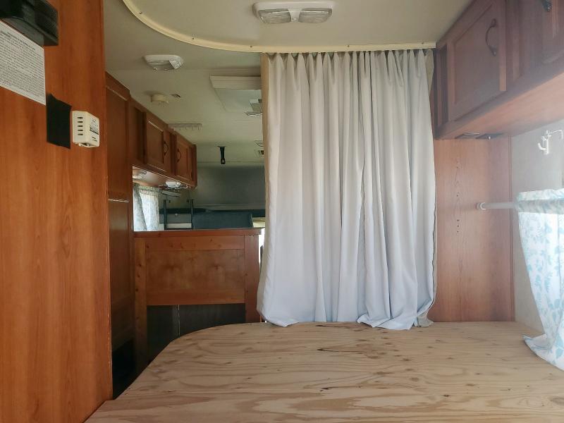 Photo 5 from auction – 2011 FORD ECONOLINE with VIN 1FDWE3FS7BDB28040